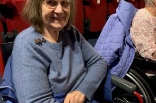 Sleaford Hall Care Home Residents Enjoy a Wonderful Trip to the Little Theatre